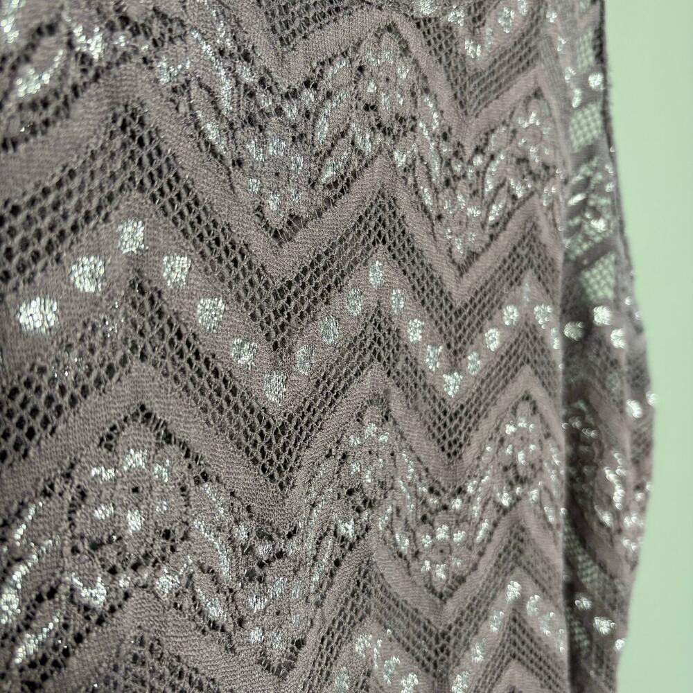 BKE Women's Y2K Gray & Silver Lace & Metallic Tank Top - Size Large - Chevron - Picture 4 of 7